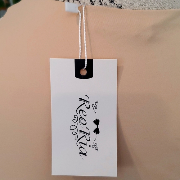 REORIA body suit - Picture 5 of 8